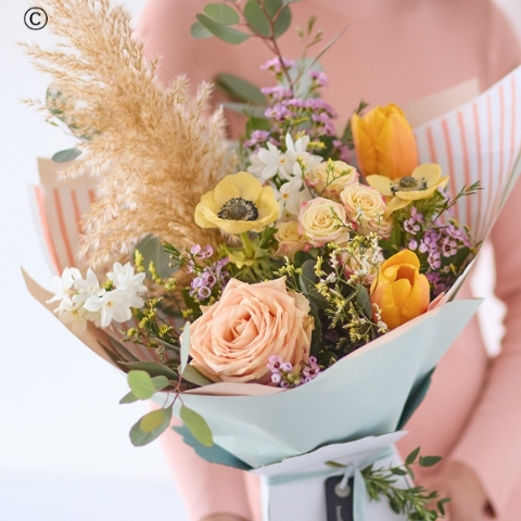 Large Spring Trending Gift Box